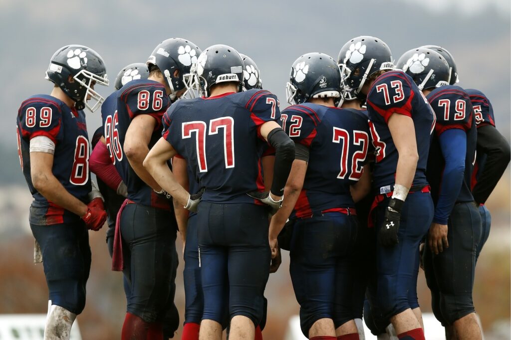 american football, football team, team-1465510.jpg